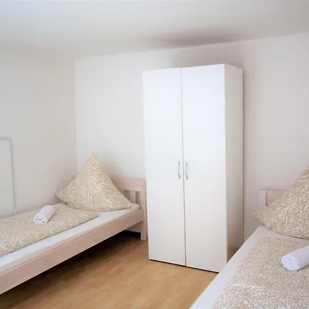 Work & In Zuelpich Holiday home *
